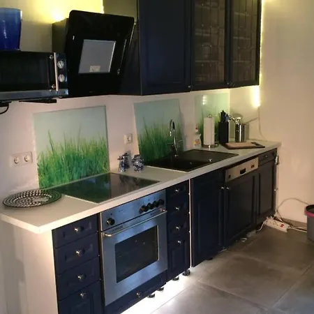 Nice Apartment Near Fairground 2 *